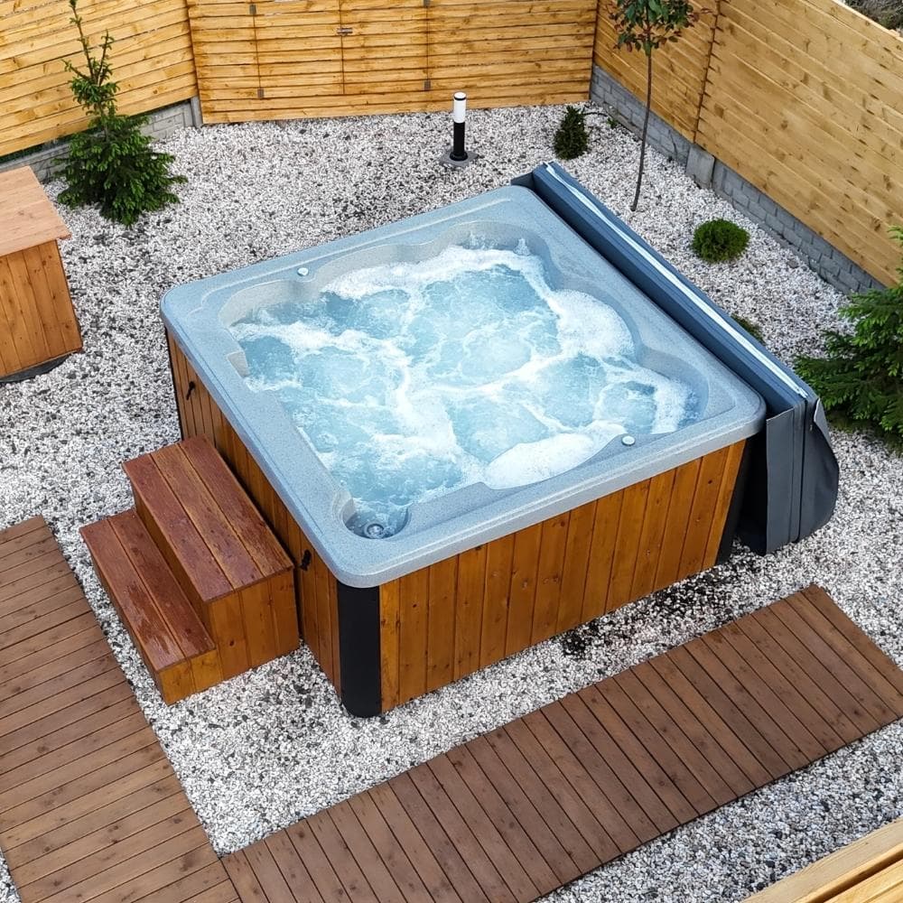 Jacuzzi pod gołym niebiem